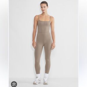 Aritzia Wilfred Free Divinity Jumpsuit - Basalt Grey